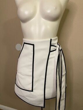 Chicwish White asymmetrical skirt with Black Detailing and front ties S
